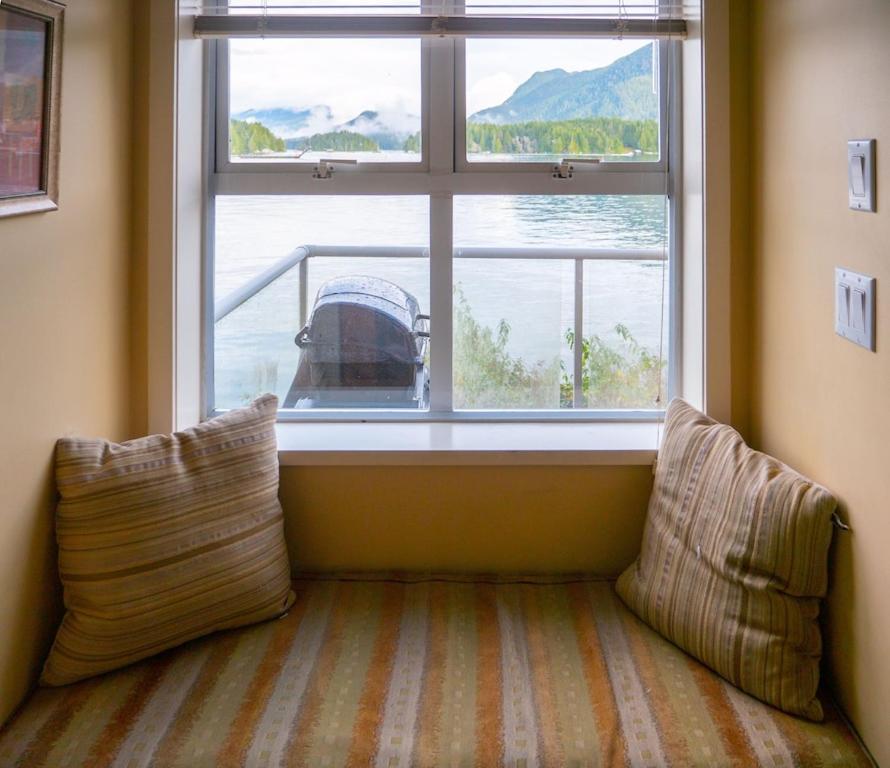 Waterfront View Of The Inlet, Short Walk To Town Apartment โทฟิโน ภายนอก รูปภาพ